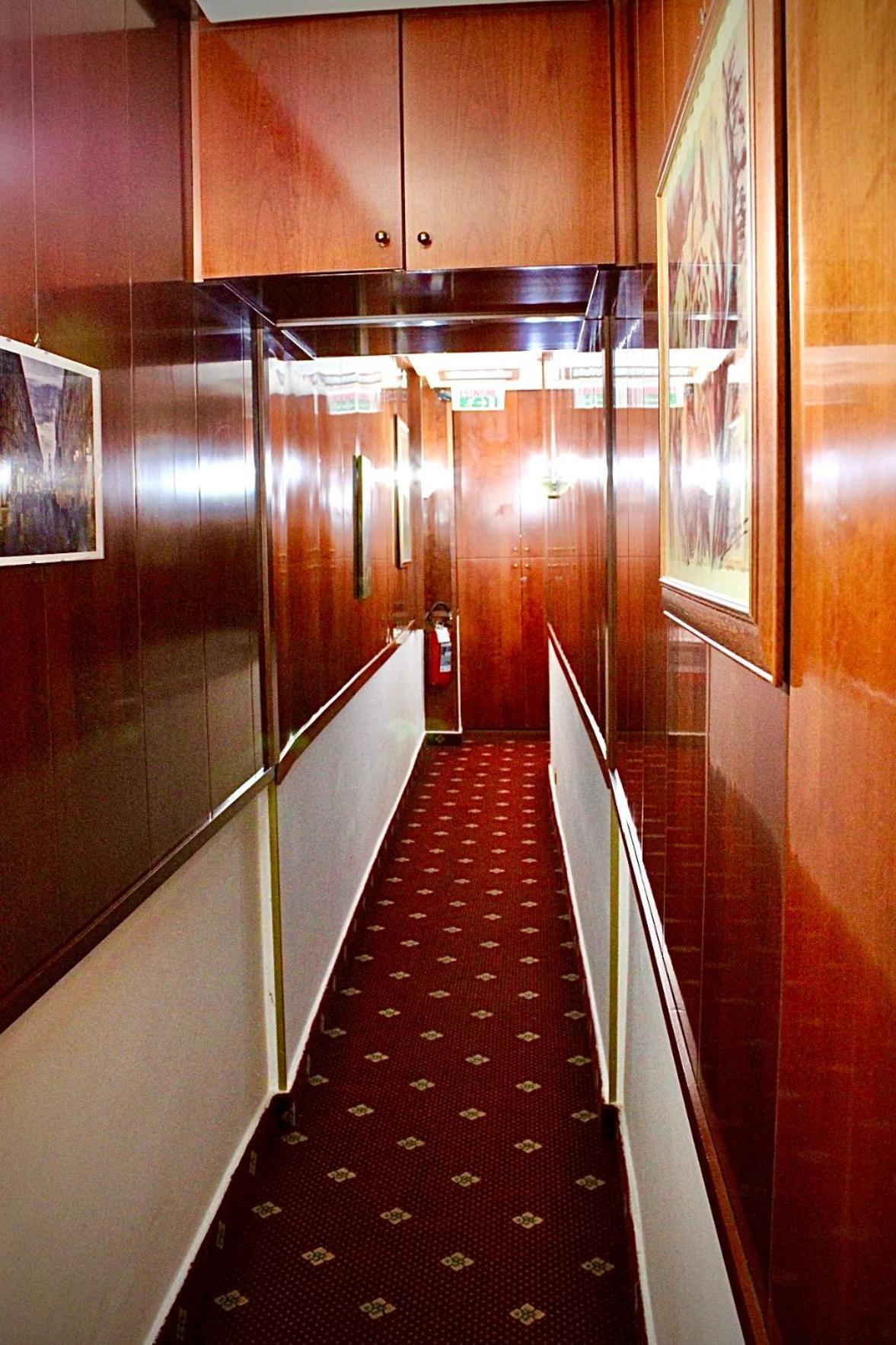 Hotel Fiorella Milano Milão Exterior foto